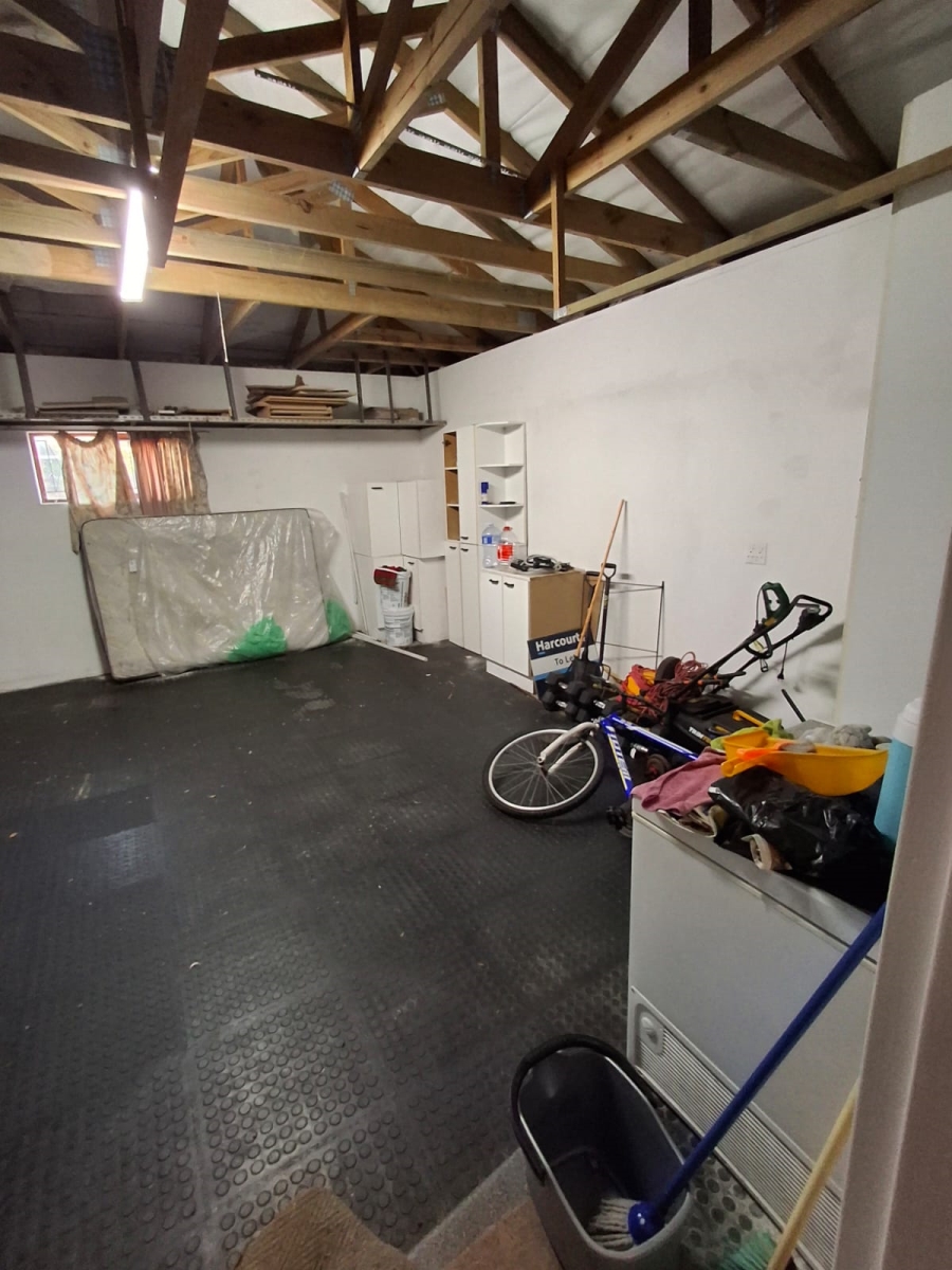 3 Bedroom Property for Sale in Summerstrand Eastern Cape